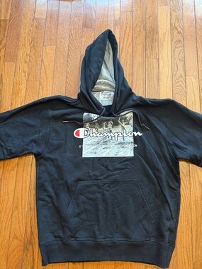 Champion Men's Black Graphic Crewneck Hoodie with Chest Logo